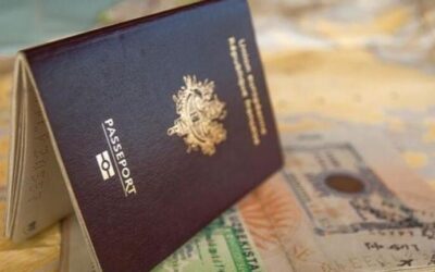 Συνελήφθησαν 5 αλλοδαποί στη Σαντορίνη για πλαστογραφία ταξιδιωτικών εγγράφων